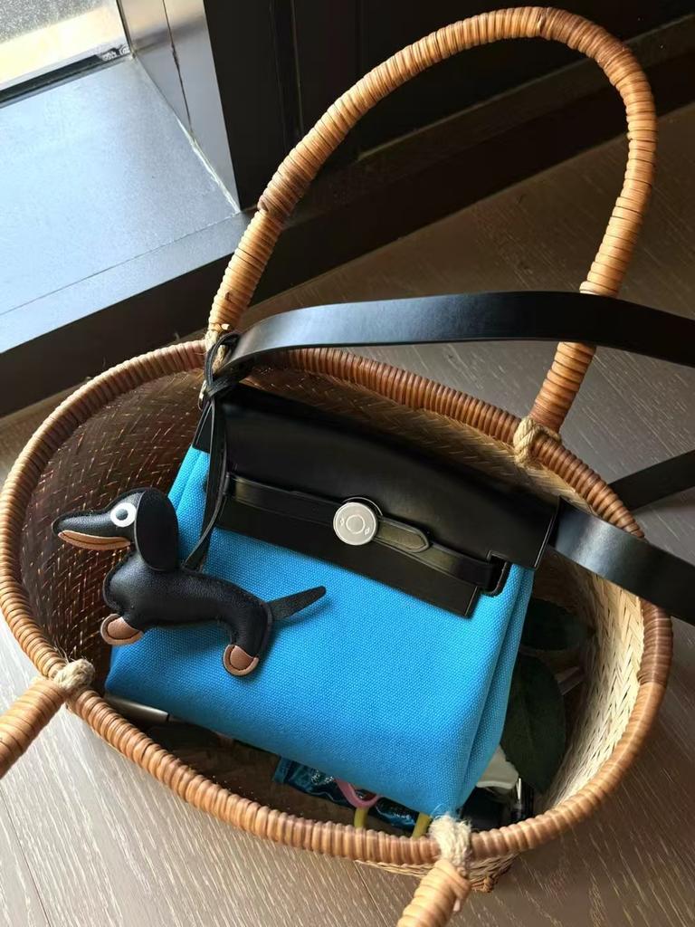 2025 first-layer cowhide canvas bag high-quality leather mini mobile phone bag shoulder messenger bag