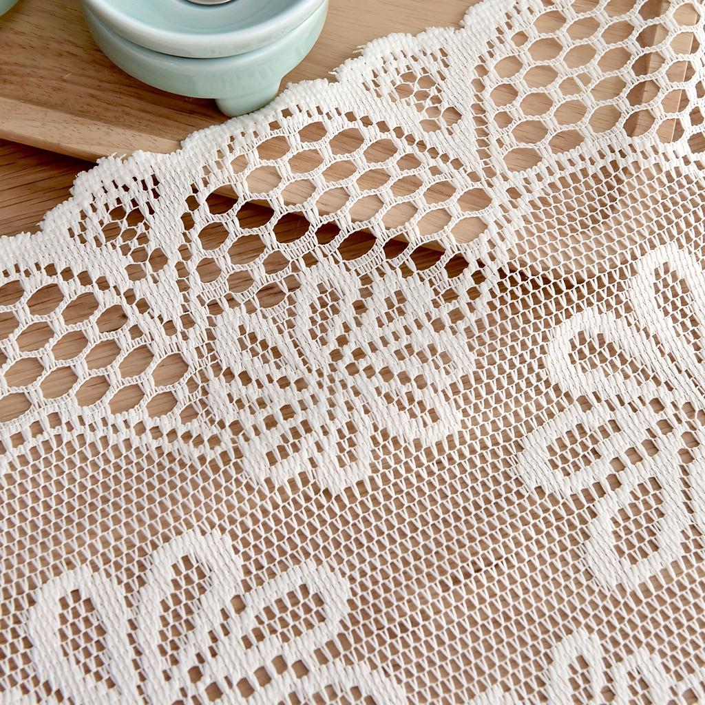 1 st/3 st/5 st-Bordslöpare i polyester, Europeisk ihålig spetsduk, Enkel stil enfärgad bordsduk, Hemdekoration