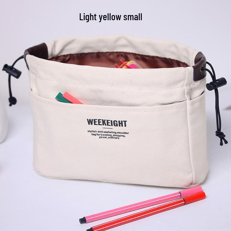 

Large Capacity Waterproof Felt Makeup Bag: Practical & Portable
