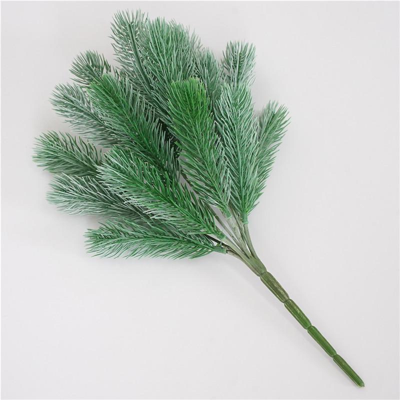 Cheap Artificial Pine Needle Christmas Grass Wreath Flower Arrangement