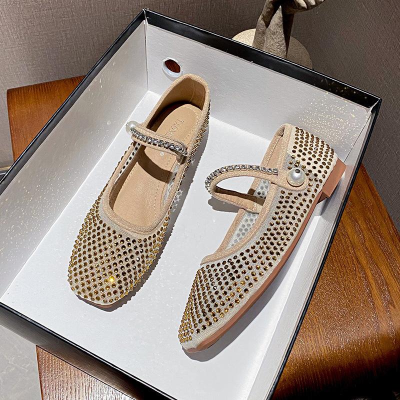 

- [] Красивая версия ремесленных _ туфель Мэри Джейн с сетчатым верхом и квадратным носком, полностью усыпанных бриллиантами 43 золотой