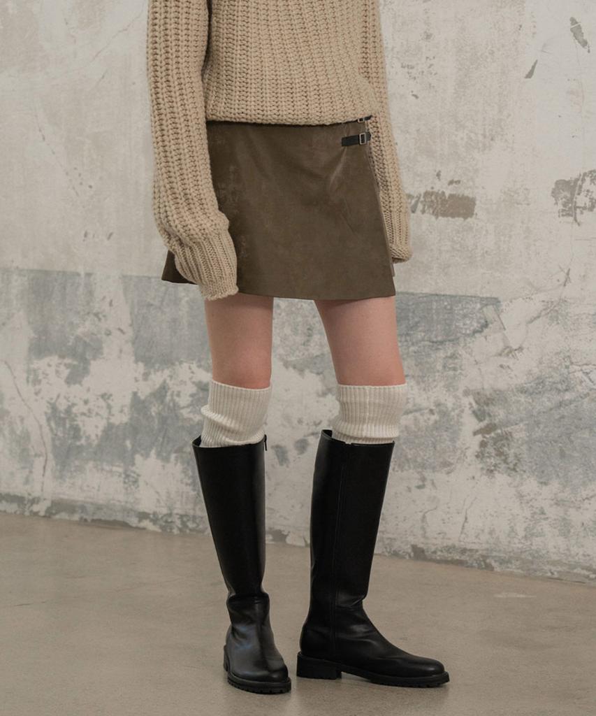 Mosyupamosyu Faux Leather Wrap Skirt Pants [Khaki]