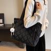 Gepolsterte Handtasche für Damen, verstellbarer Riemen, Rautensteppung, gepolsterte Schultertasche, lässige Reisetasche