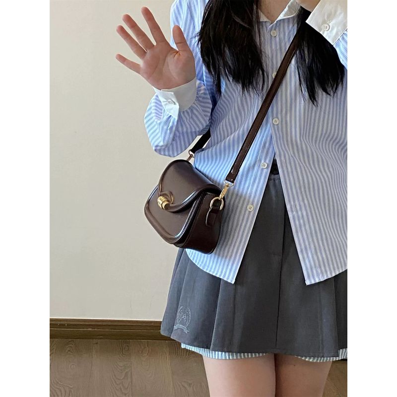 

French style High-Grade Portable Baguette Bag Women 2025 New Retro Fashion Shoulder Messenger Bag Niche Underarm Bag Brown