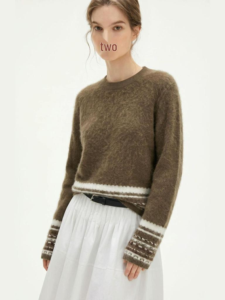 Women's Ethnic Style Color Block Jacquard Wool Sweater - Retro Flannel, Round Neck, Loose Fit, Autumn/Winter Warmth.
