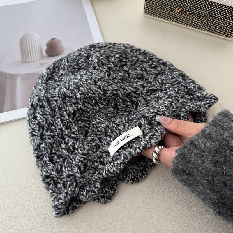 New Autumn and Winter 100% All-wool Crochet Knitted Hat, Women's Hollow Lace Niche Design Bag Head Wool Hat