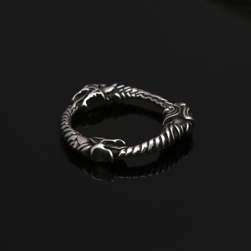 European and American Titanium Steel Necklace Does Not Fade Men's Wolf Head Faucet Connection Stainless Steel Pendant Retro Ring Jewelry