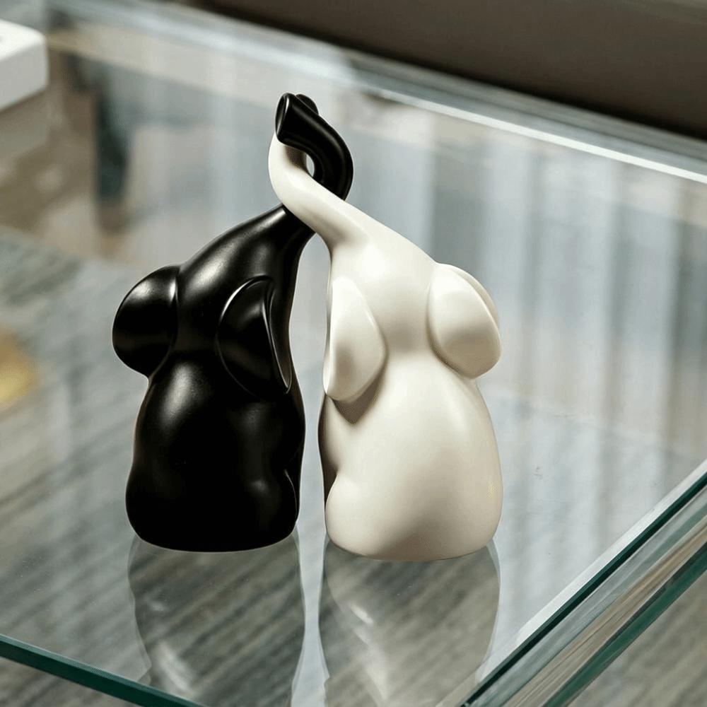 Minimalist Elephant Sculpture Niche Style Loving Figurine Creative Couples Elephant Statue  Office