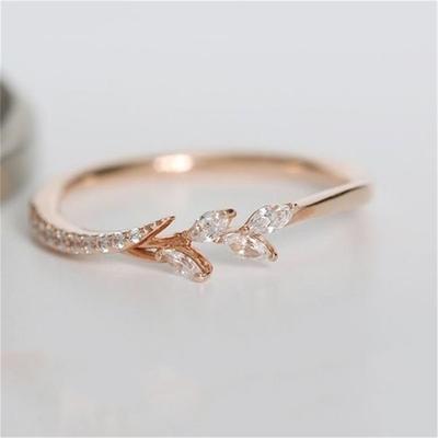 Bague Feuilles Couleur Or Rose Tendance Pour Femmes Mariage Fête Bague de Doigt Délicate Incrustée Cristal Zircone Cubique Bague Bijoux de Fête