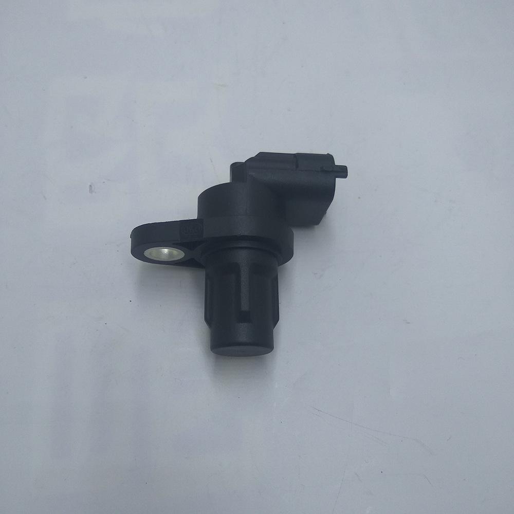 Mercedes-Benz W169/W245/W202/W203 Crankshaft Position Sensor 0041539628
