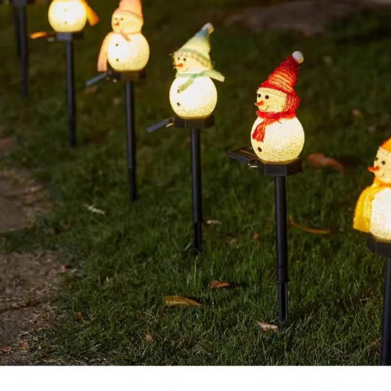 Christmas Snowman Ground Mounted Solar Outdoor Waterproof Lawn Light Courtyard Festive Atmosphere Decoration Warm Night Light