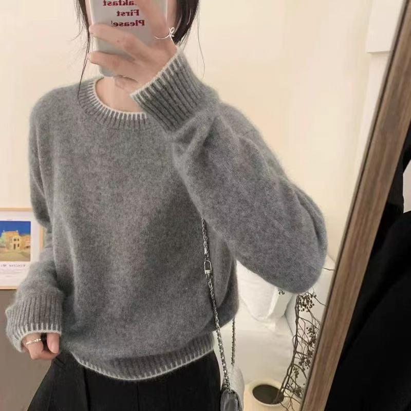 Women's European Style Grey Round Neck Merino Wool Sweater, High-End Autumn/Winter Cashmere Knitwear.