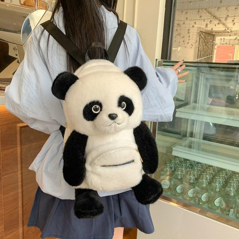 

Huahua Panda Receivable Doll Travel Backpack Raccoon Plush Backpack Chengdu Panda Base Doll Memorial белый
