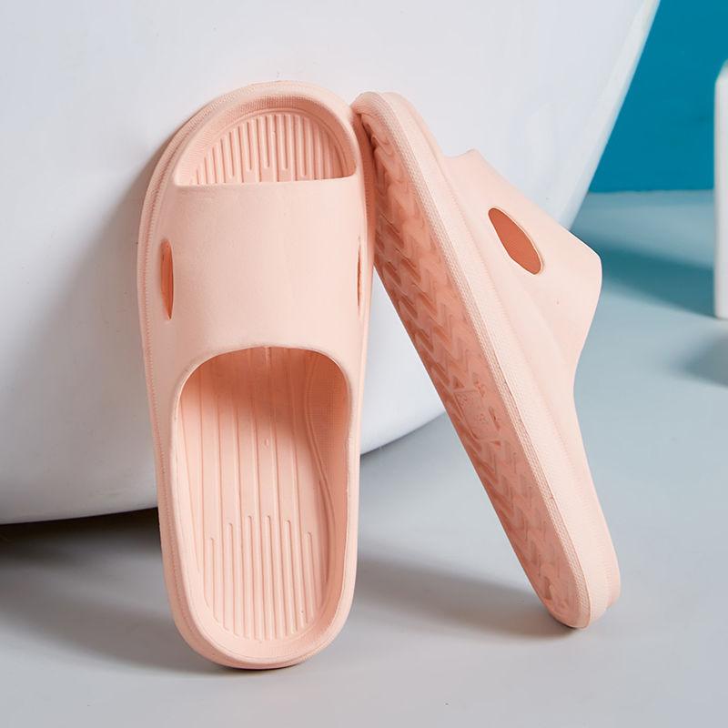 Summer thick-soled cool slippers women wear outside, step on shit sandals soft sole light couple indoor household bathroom slippers men