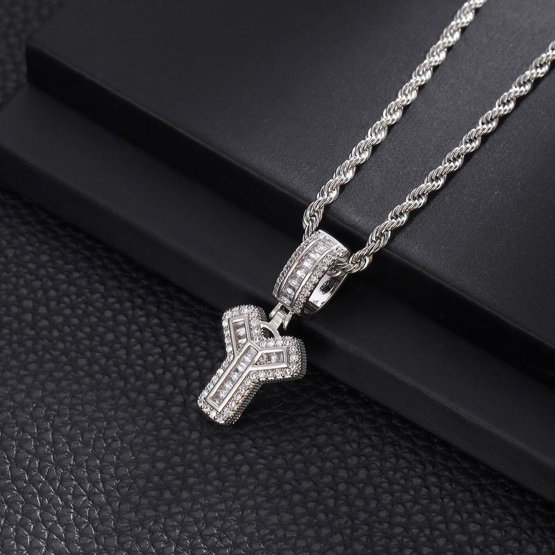 Collana con Ciondolo Lettera in Rame con Incastonatura in Zirconia Stile Hip Hop Alfabeto Iniziale Charms Donna Uomo Gioielli Trendy