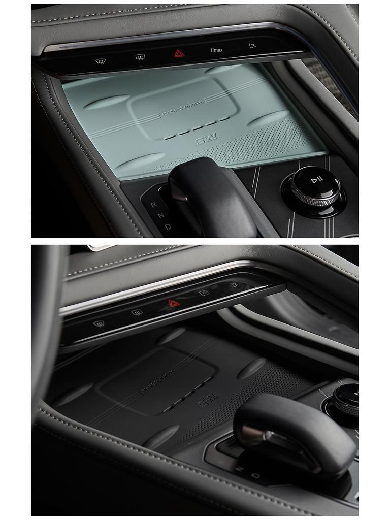 3W Non-slip Wireless Charging Silicone Pad for Zeekr 001/007/7X Center Console.