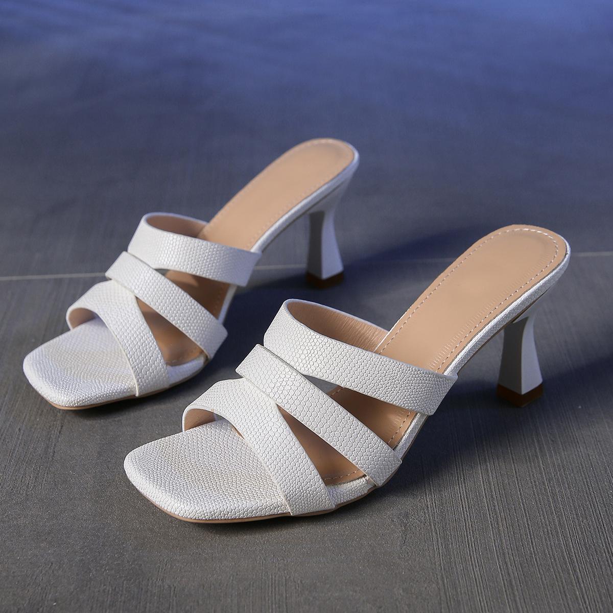 

модные туфли на высоком каблуке женские туфли с квадратным носком туфли на плоской подошве повседневные новые сандалии лето 2024 уличные шлепанцы туфли на высоком каблуке женские шлепанцы 39 белый