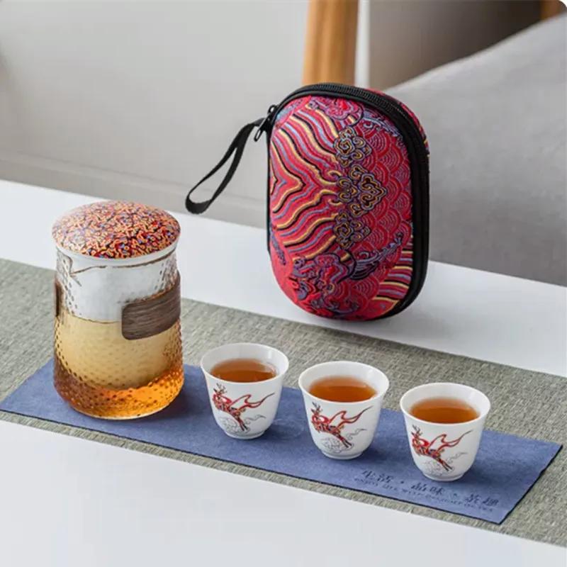 

Portable Travel Tea Set Ceramic Tea Pot and Cup Set Customized Tiger Year Teaware Gifts A Pot of Three Cups with Storage Bag Five-piece Set