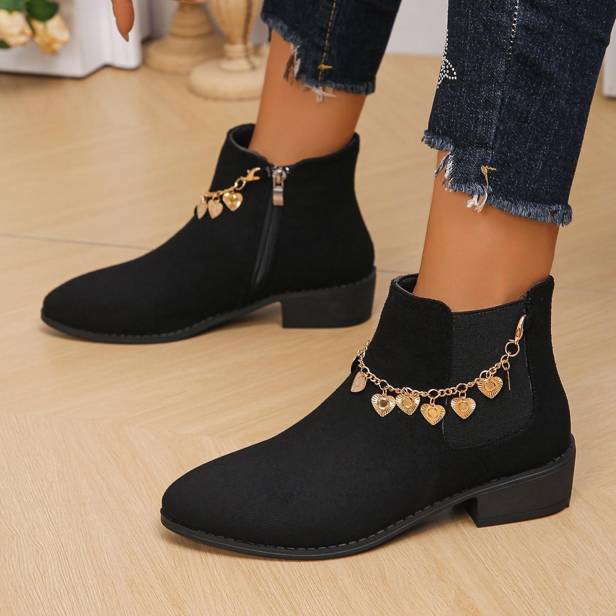 

Retro Pointed Chelsea Boots Women Square Heel Pointed Toe Love Chain Decoration Botas Mujer Fashion Versatile Black Women Shoes 43 чорний