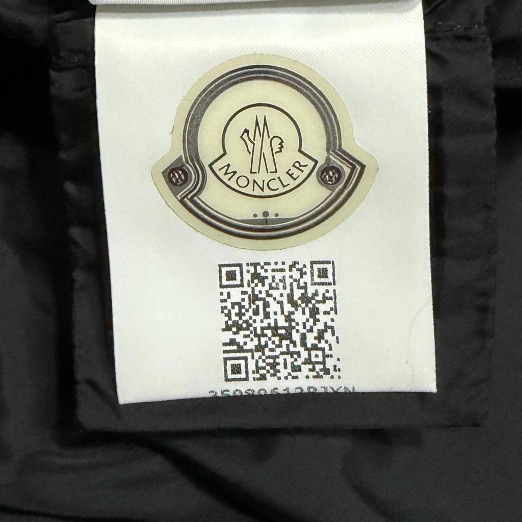Used MONCLERDown jacket black Nylon mens