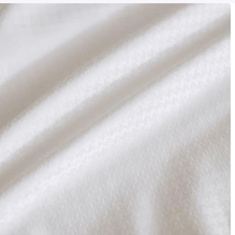 Hodo Summer Mulberry Silk Blend Quilt