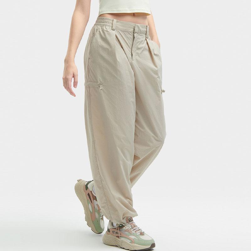 FILA Solid Color Tapered Woven Casual Pants Women bottoms Feather-Gray F51W429801F-GY