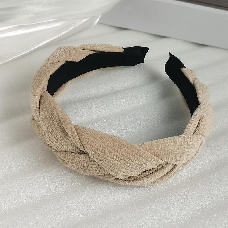 Women's Autumn & Winter Fashion Headband: Braided Fabric Hair Accessory