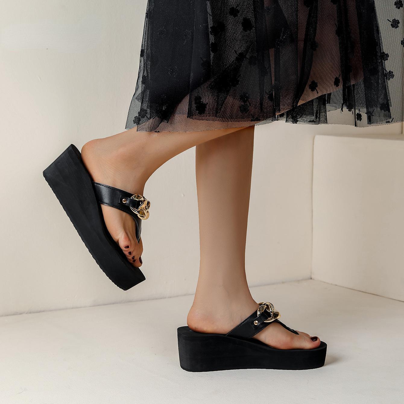 Шлепанцы на высоком каблуке с узором «елочка» — фото 4