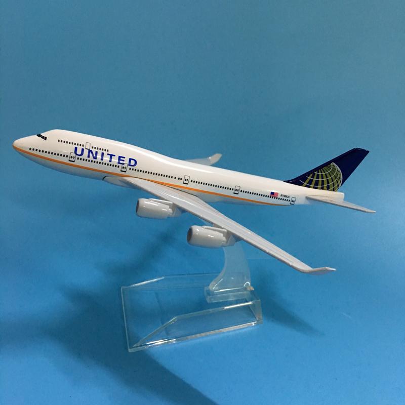 1/400 Scale 16cm United Boeing B747 Airplane Model Airplane Diecast Metal Planes