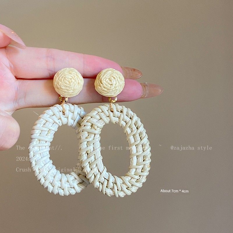 

Niche Style Retro Fabric Earrings for Women Seaside Little Flower Paragraph A