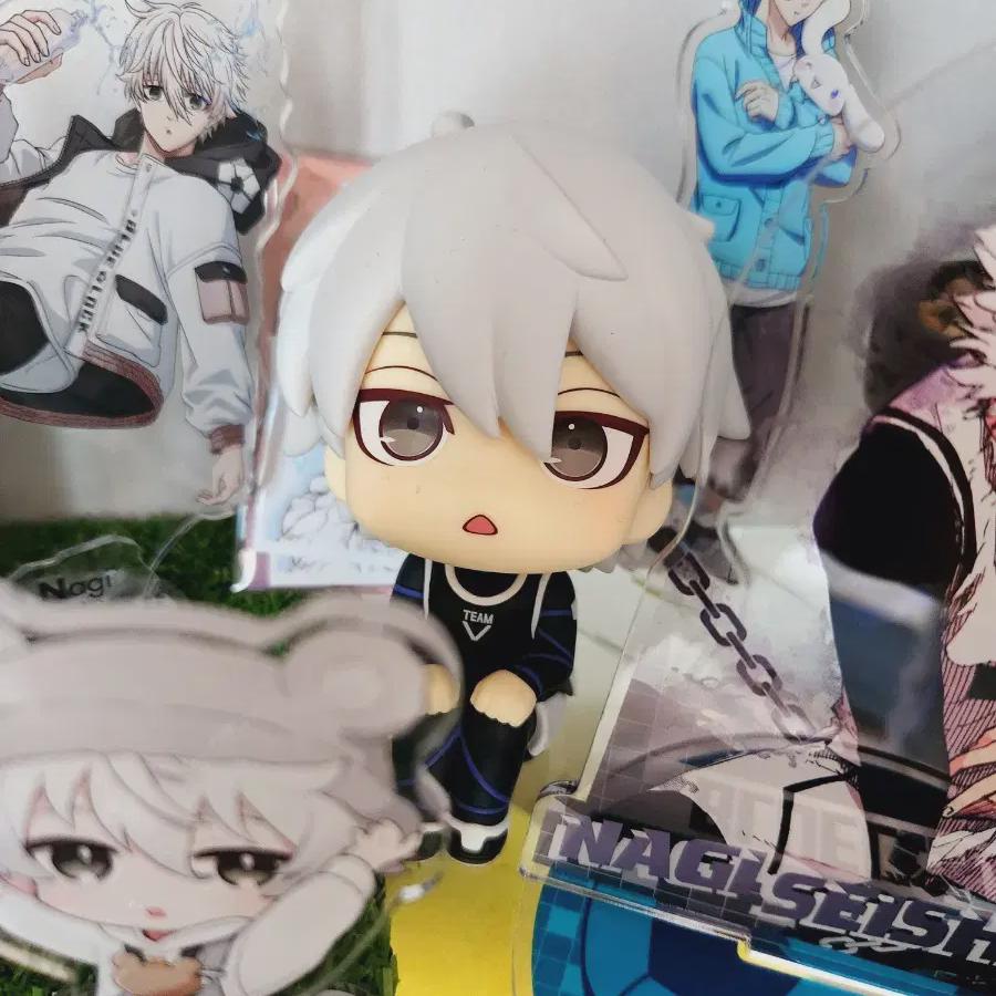 

Blue Rock Nagi Seishiro Look Up Figure
