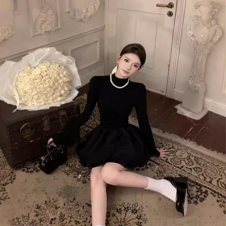 Early autumn new Hepburn style black dress women's high-end princess fluffy dress thousand gold little black dress