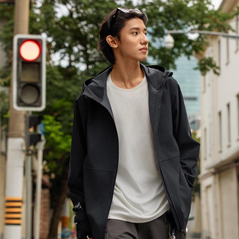 Li Ning CF Reflective Loose Wanlong Armor Single Layer Waterproof Windproof Jacket Unisex Jacket Black AEMU061-4
