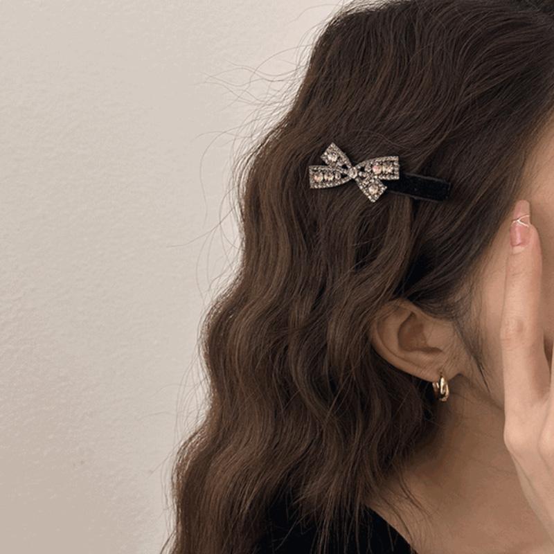 Sweet Bow Rhinestone Hair Clips for Girl New Year Headwear Red Velvet Bowknot Duck Tongue Clips Kids Sided Clips Bangs Clips
