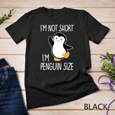 Lustiges Ich bin nicht klein, ich bin Pinguingröße Süßes Pinguin T-Shirt Unisex T-Shirt