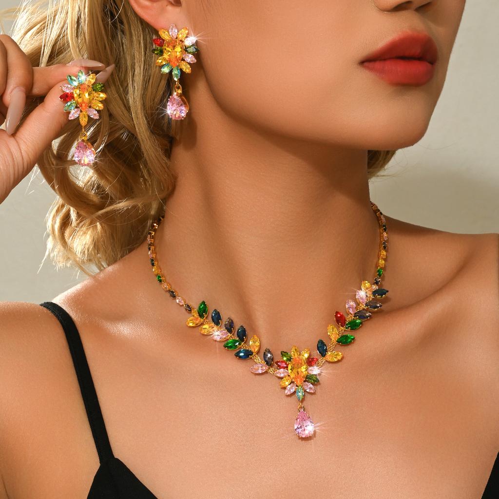 Süßes und Niedliches Kangman Landhausstil Halsketten-Ohrring-Set Braut Hochzeitskleid Vielseitiges Blumen-Set