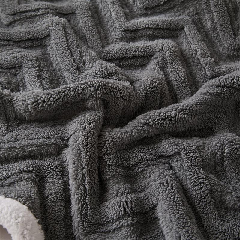 Spring Autumn Warmth Flannel Blanket Soft Comfortable Bed Blankets High Quality Keep Warm Multi-functional Sofa Blanket Shawl