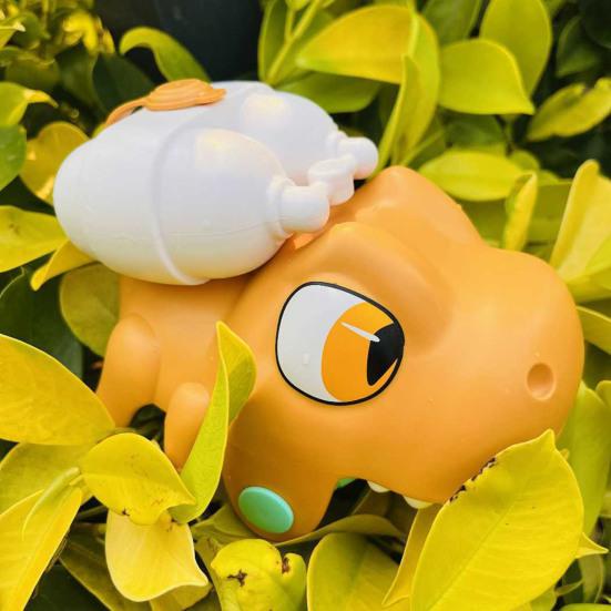 Practical Easy-using Play Bright Color Crocodile Shape Kid Water Splashing Toy Supply Sprayer