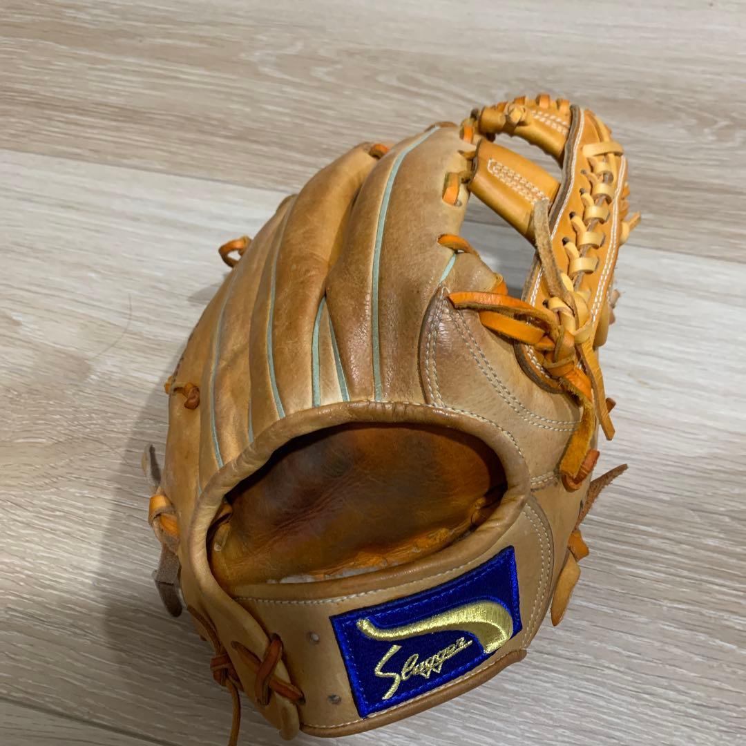 Used Kubota Slugger Soft Gloves KSN-L7