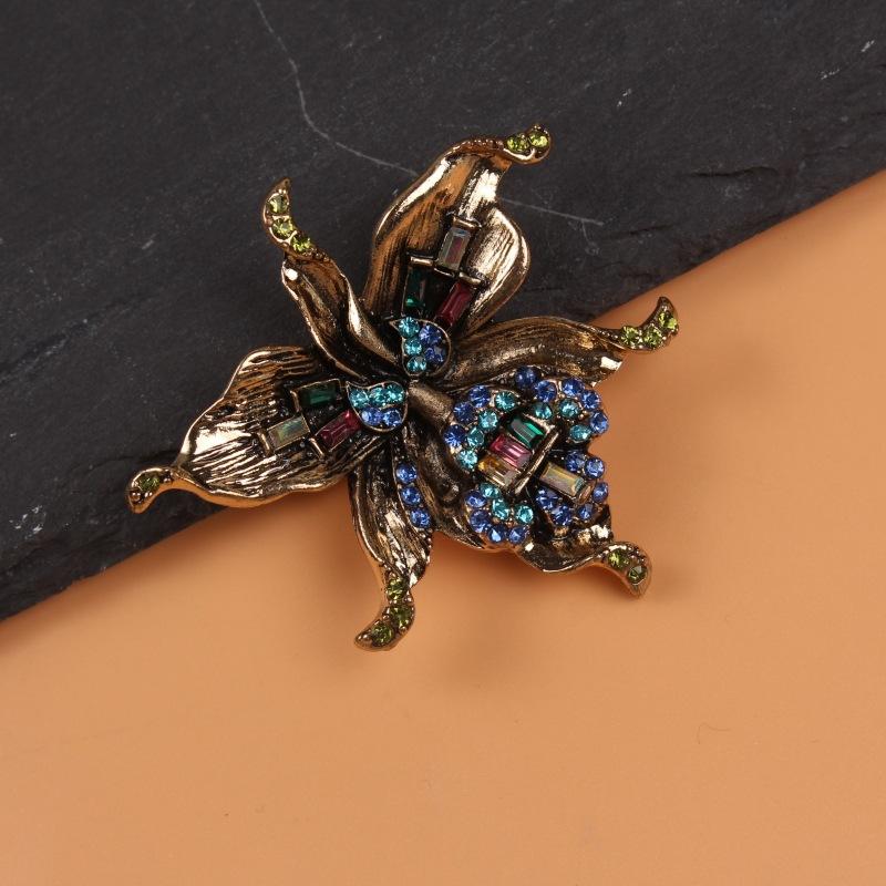Medieval Orchid Corsage Retro Brooch Pin Heavy Industry Brooch Elegant French Niche Accessories