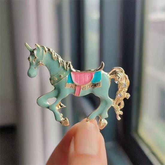 1/3Pcs Brooch Pin Vintage Enamel Horse Design Brooch Zinc Alloy Horse Ornament Christmas Costume Accessory