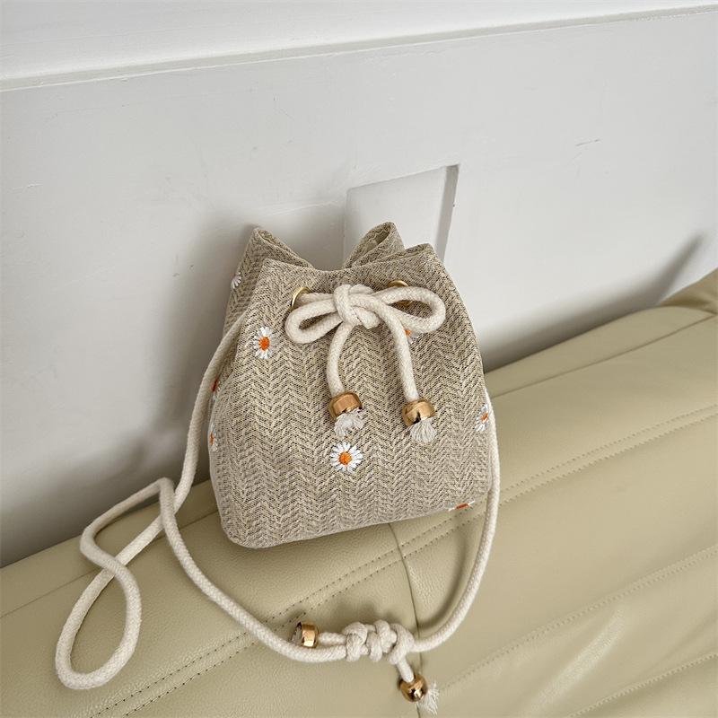 

Новая маленькая сумка-ведро из соломы, маленькая свежая и модная плетеная пляжная сумка-мессенджер хаки