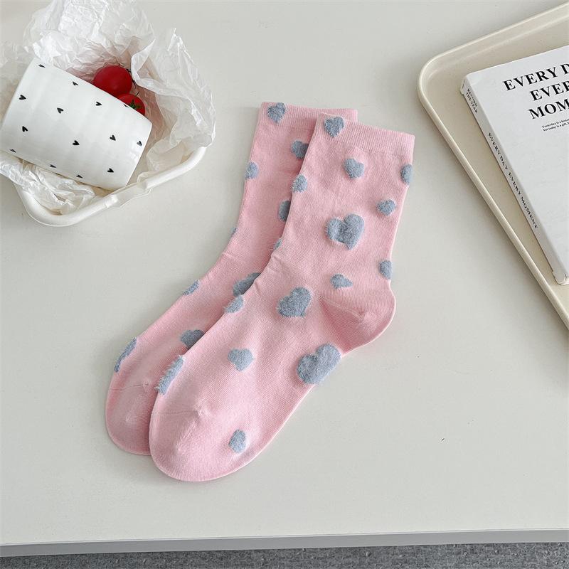 

Ladies Mid-calf Socks for Spring and Summer Are Sweat-absorbing, Flocked, Heart-shaped Polka Dot Socks with A Cute Color Contrast and A School Style 1 pair