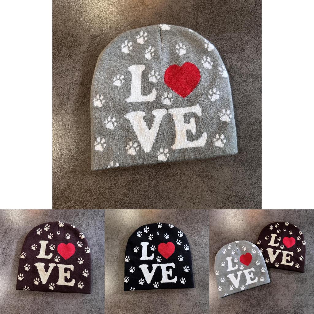 Love Letter Pattern Beanie Knitted Hat With Acrylic Material For Stylish Cold Weather Wear