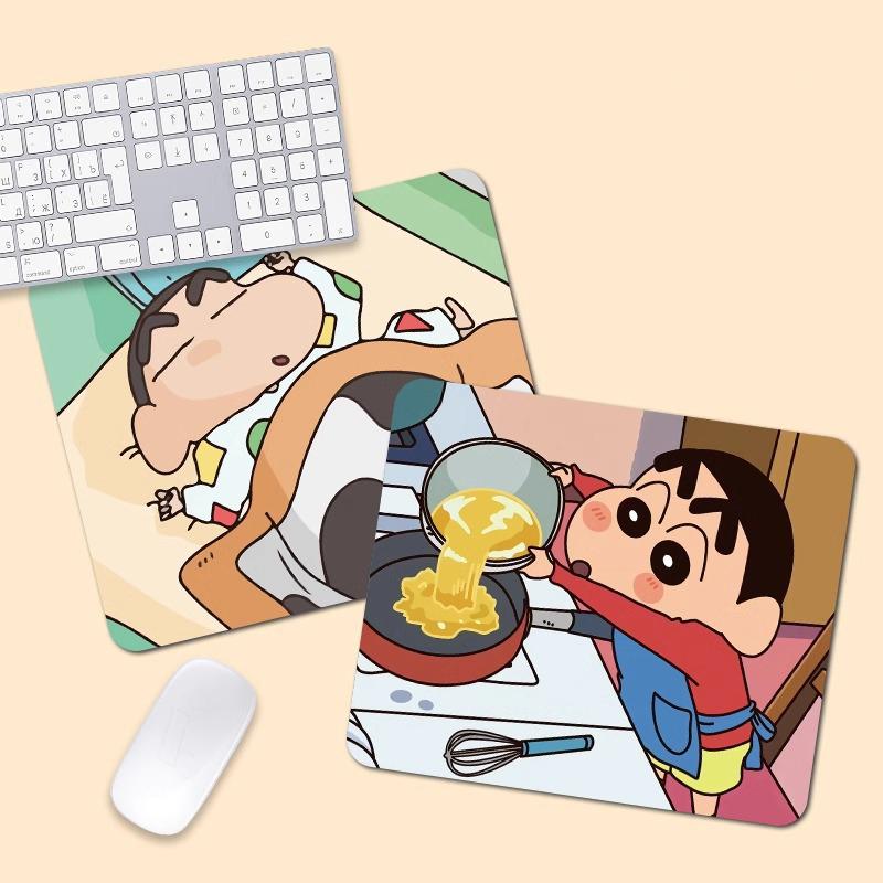 Crayon Shin-Chan Oyun Mouse Pad'i Anime Sevimli Masaüstü Fare Altlığı Bilgisayarlar Ofisler Oyuncular İçin Fare Altlıkları Kaymaz Kolay Temizlenir