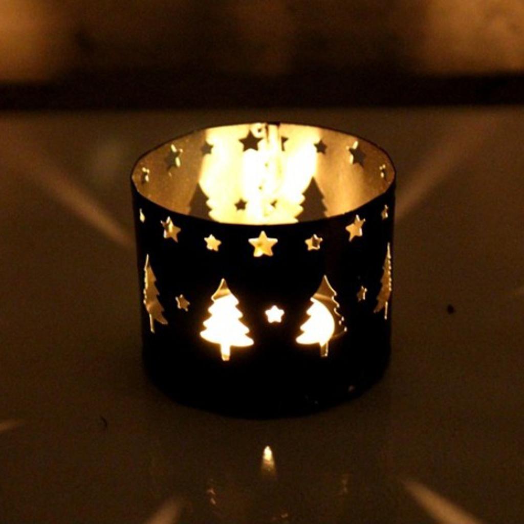 Christmas Iron Hollow Candle Holders Xmas Candlestick Decoration Vintage Style Hollow Candleholder for Home Pub Bar Cafe Decor