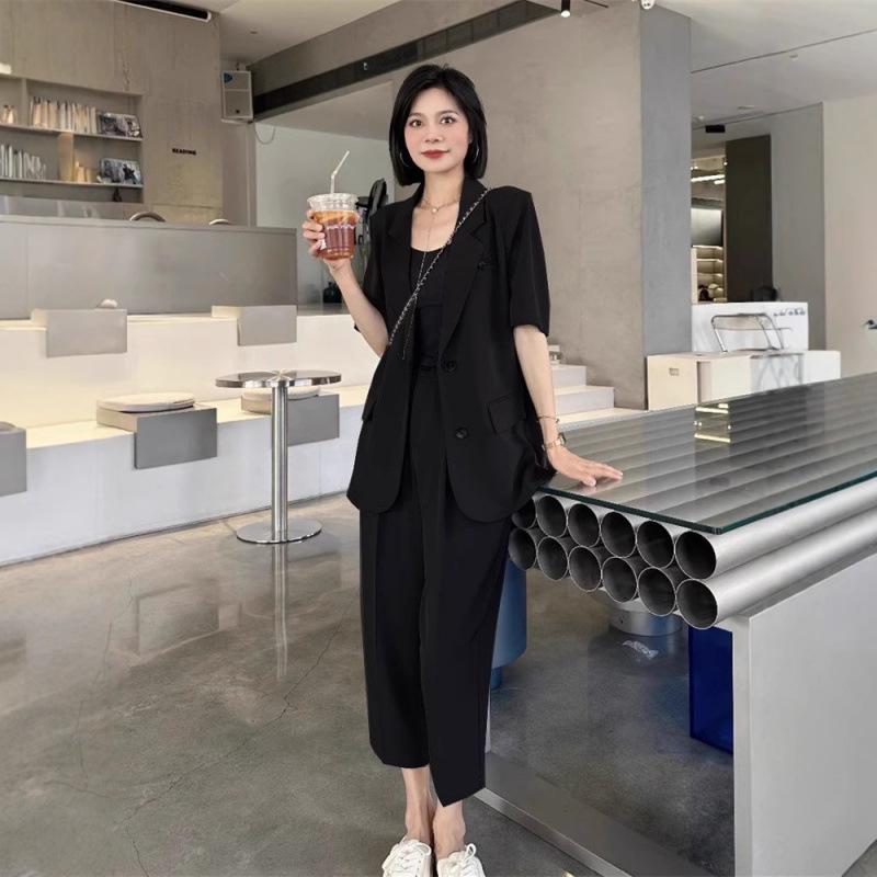 

Plus Size Korean Style Women s Summer Suit: Thin Casual Jacket with Nine-Point Pants L чорний