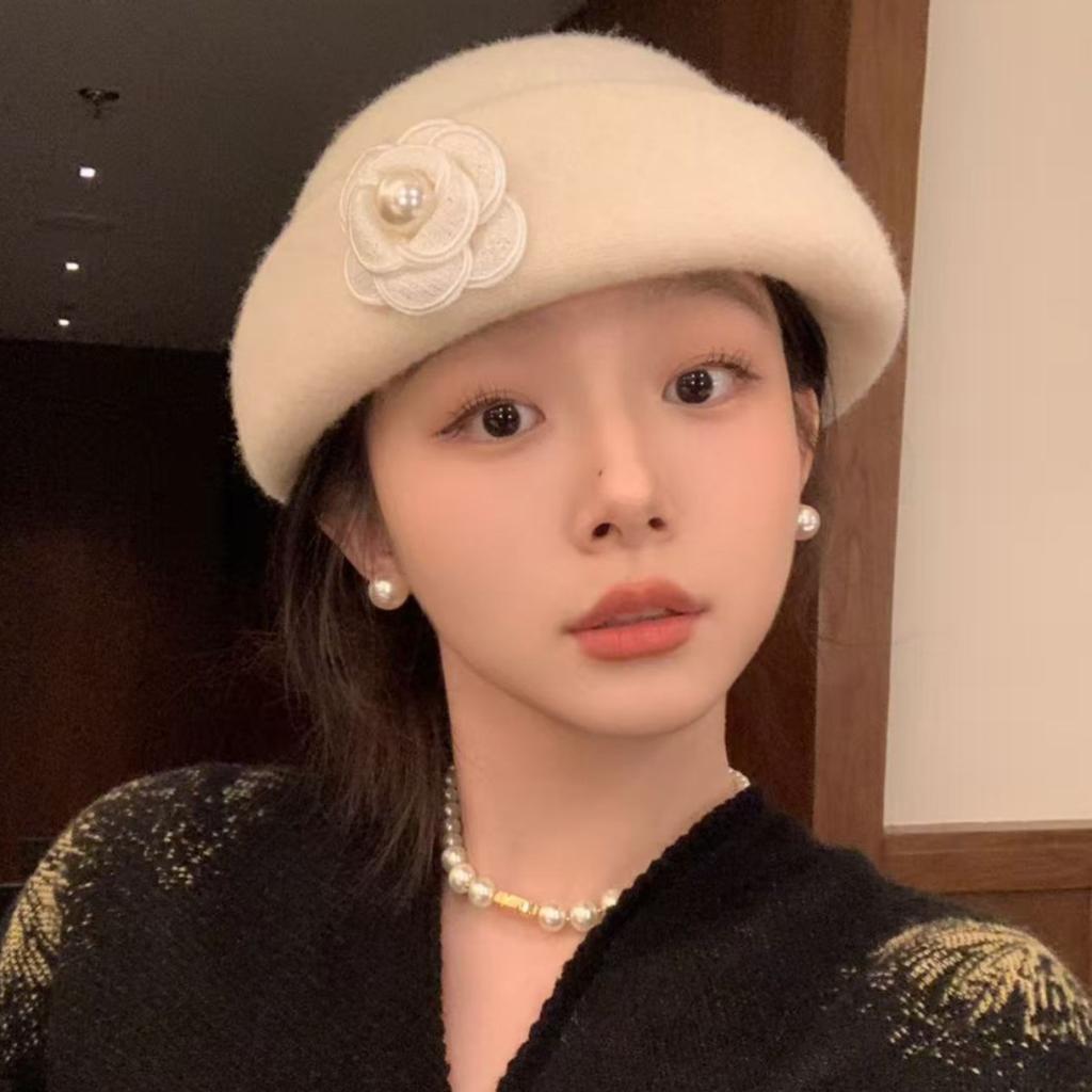 French Wool White Top Hat for Women In Autumn and Winter Hepburn Style Elegant Pearl Gold Hat Women's Beret Makes The Face Smaller