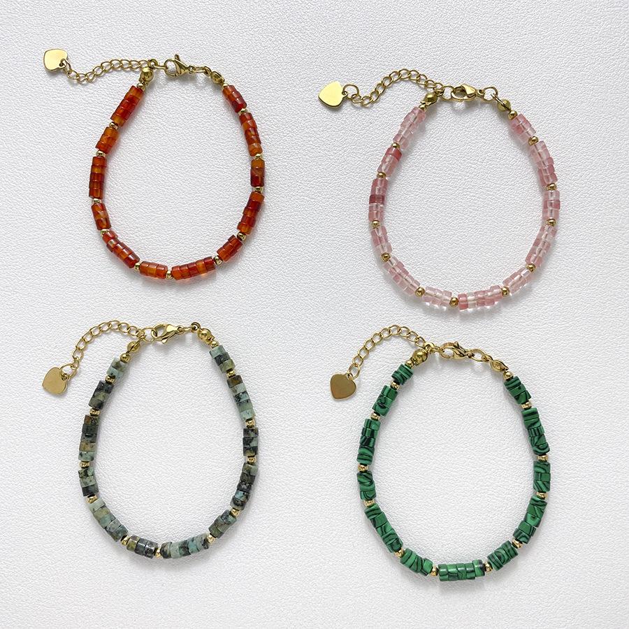Heißverkaufendes Damenarmband aus 18 Karat vergoldetem Material mit Perlen und Natursteinen für Europa