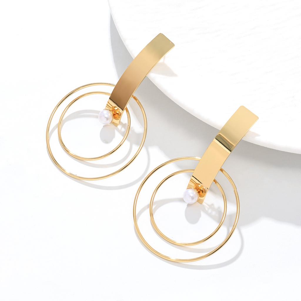 Trendy personality exaggerated geometric oval hollow square circle versatile earrings suitable for street photography